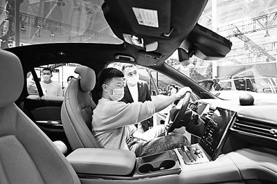 市場(chǎng)銷售火，漲價(jià)何時(shí)休？探尋新能源汽車市場(chǎng)走勢(shì)